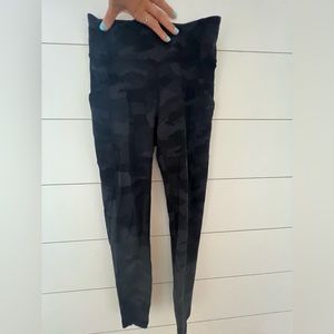 lululemon leggings - wunder under high rise